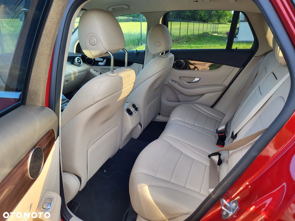Mercedes-Benz GLC - 9