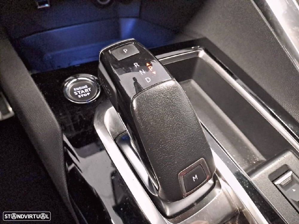 Peugeot 5008 1.2 PureTech GT EAT8 - 19