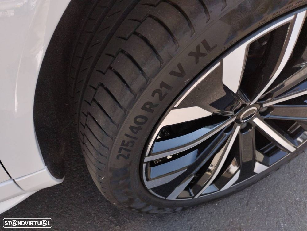 Volvo XC 90 2.0 T8 PHEV Plus Dark AWD - 11