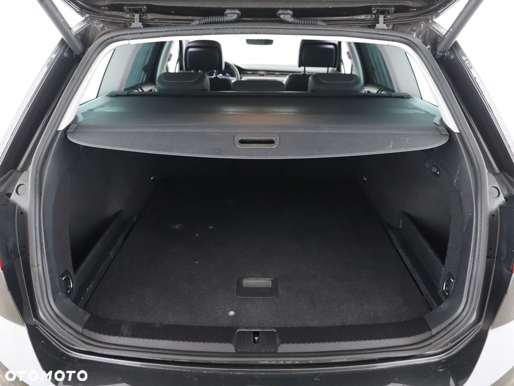 Volkswagen Passat Alltrack 2.0 TSI 4Mot DSG - 25