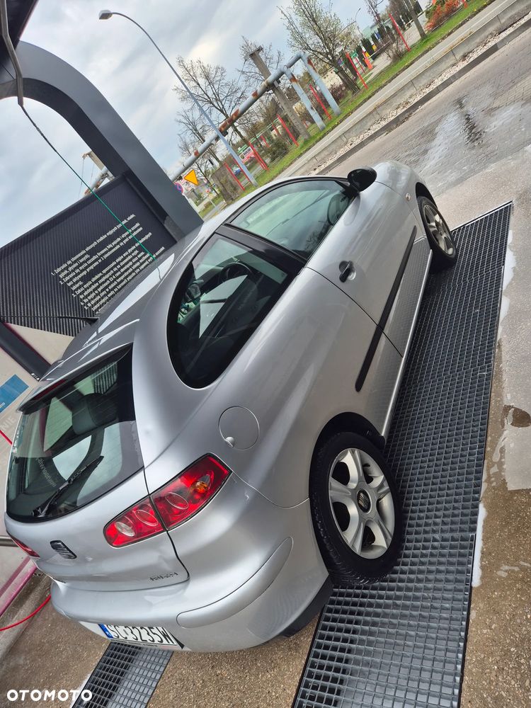 Seat Ibiza 1.4 16V Reference - 10