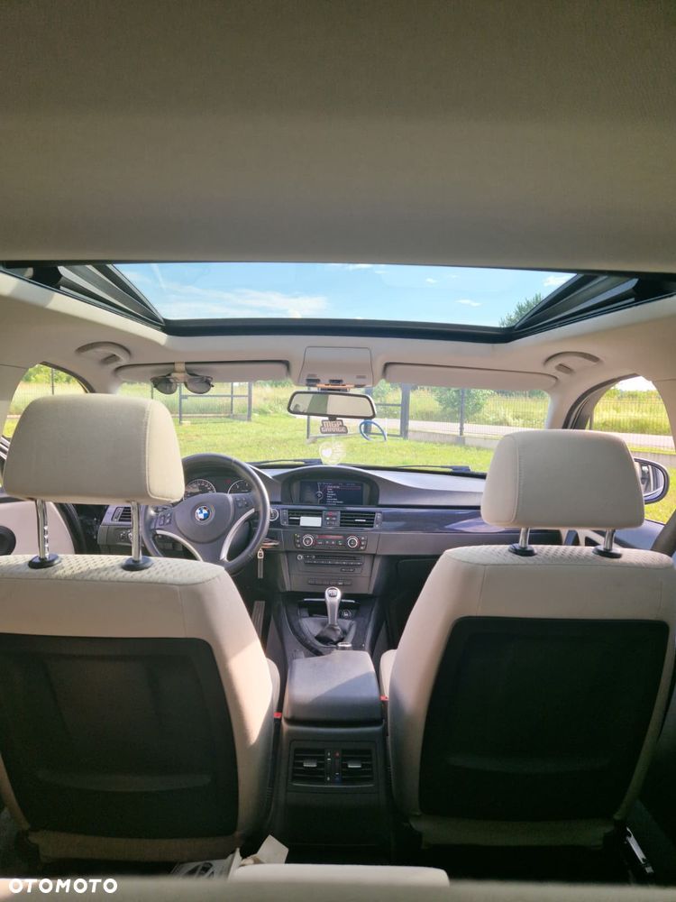 BMW Seria 3 320d - 14