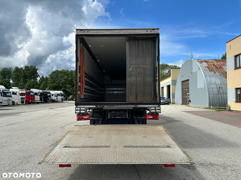 Scania P370 6X2*4 EURO6 + TERMO KING - 6