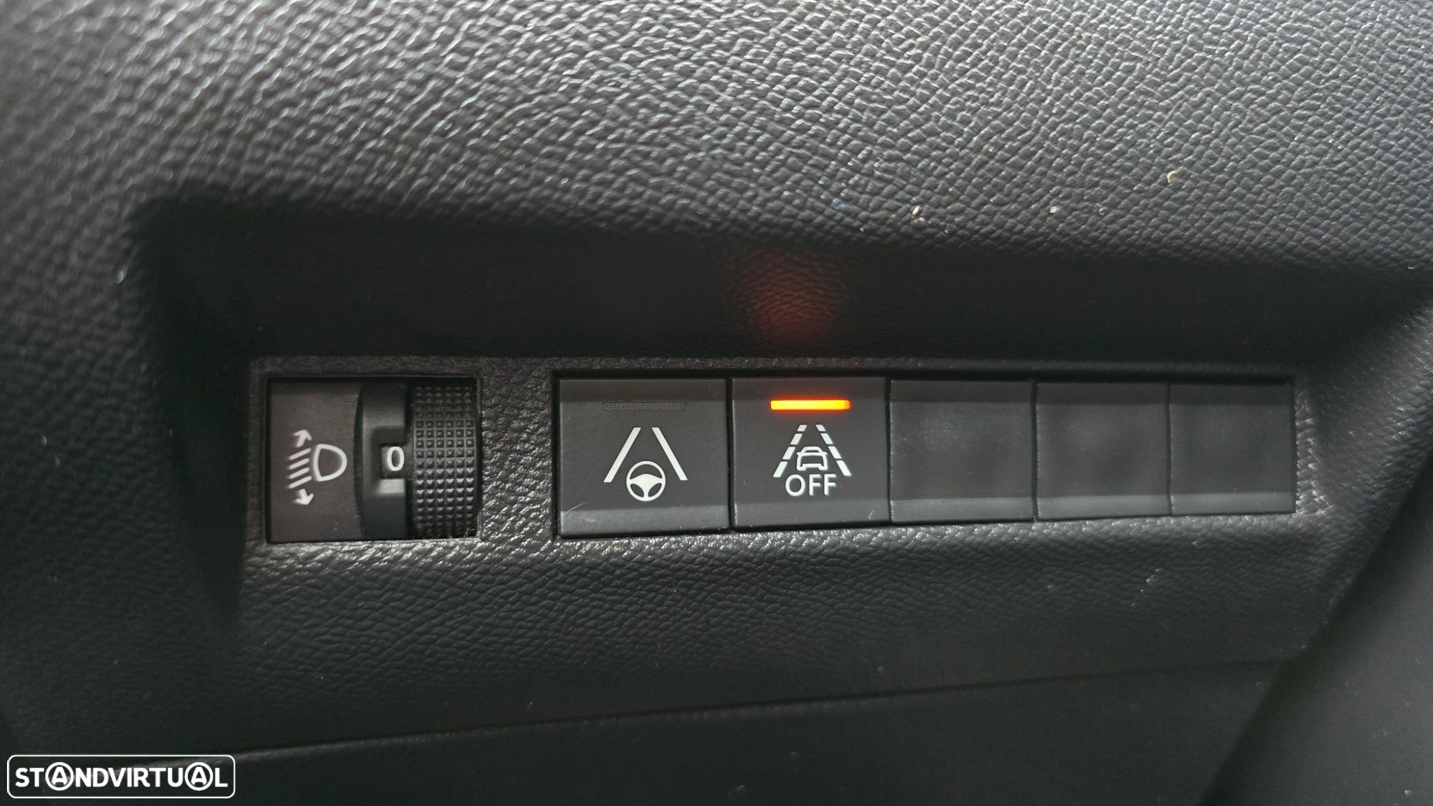 Peugeot 2008 - 11