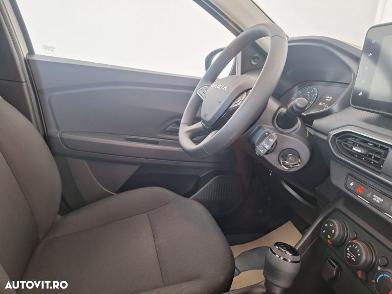 Dacia Logan ECO-G 100 MT5 Essential - 23