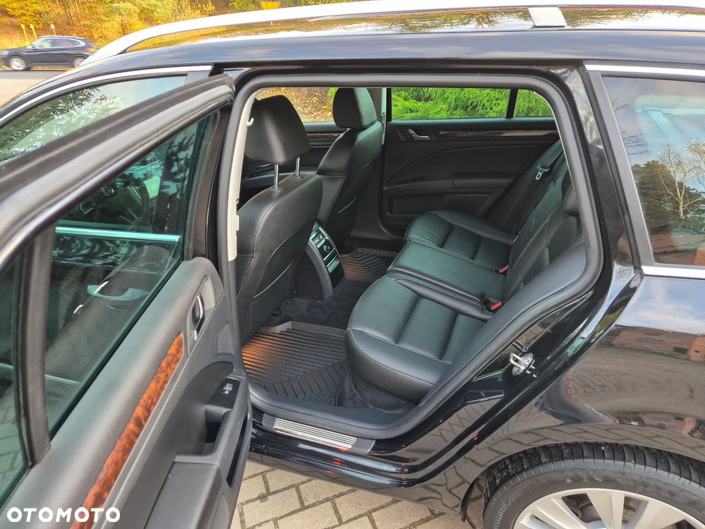 Skoda Superb Combi 2.0 TDI DSG Exclusive - 31