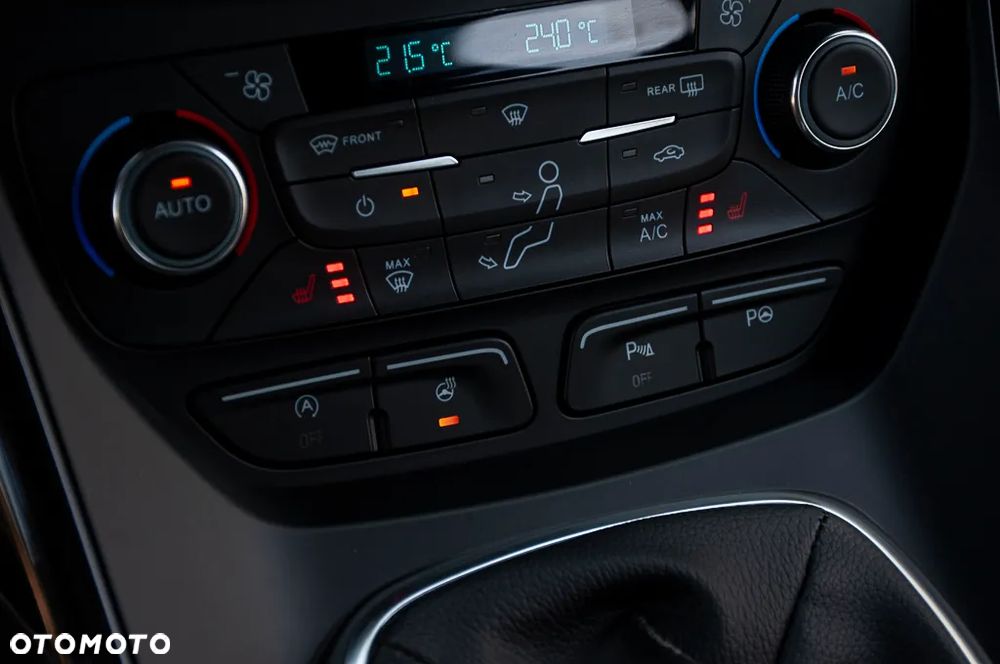 Ford Kuga 1.5 EcoBoost 2x4 ST-Line - 40