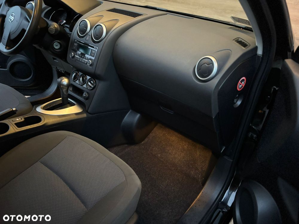 Nissan Qashqai 1.6 Visia CVT - 17