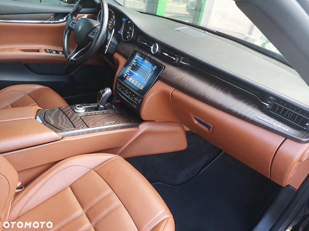 Maserati Quattroporte Q4 GranSport - 13