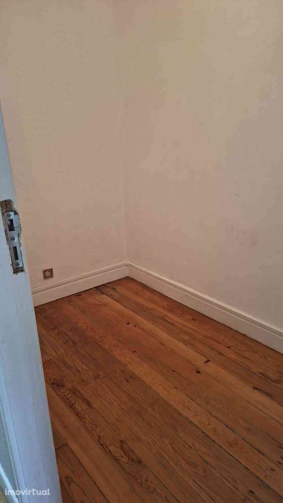 T4 na Rua do Bolhão - Grande imagem: 5/13