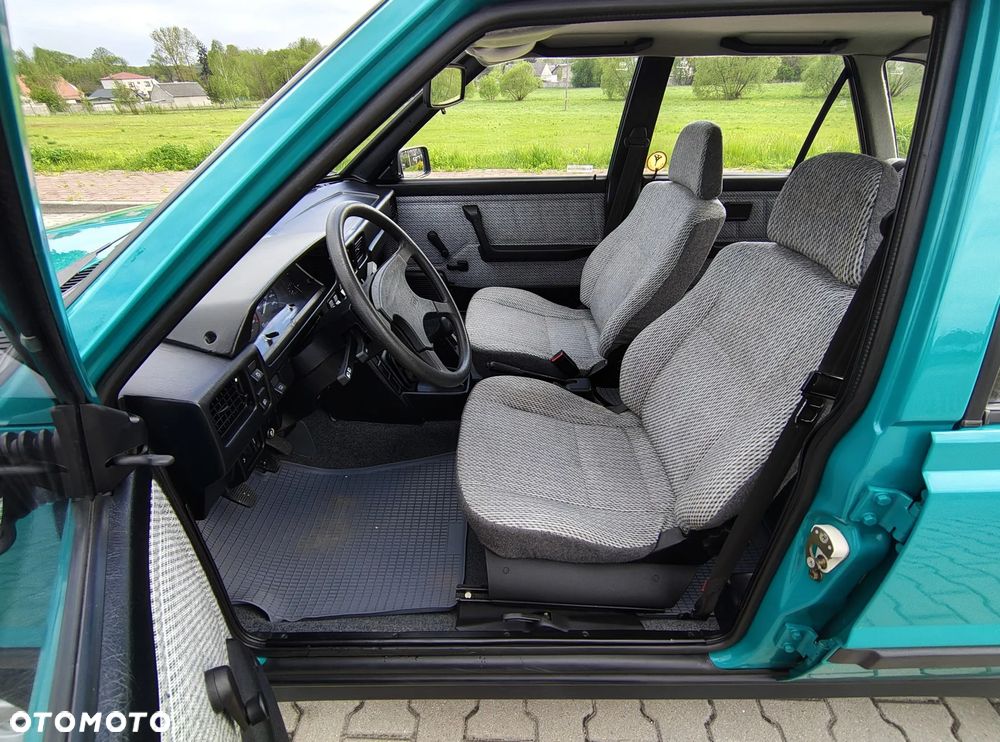 Polonez Caro - 18