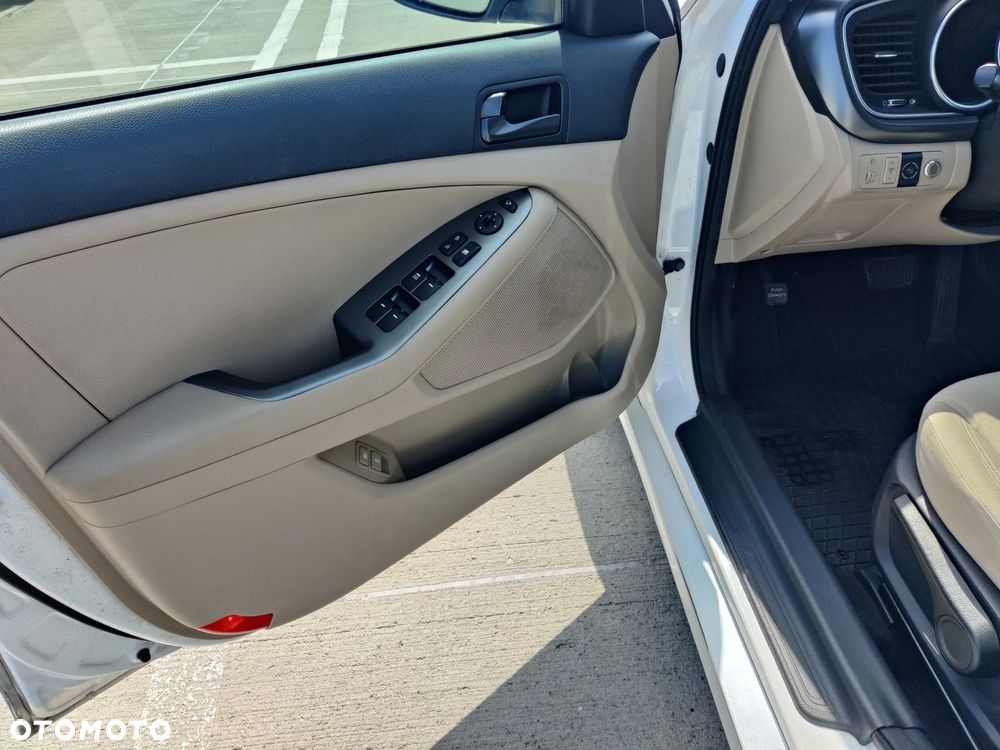 Kia Optima - 21
