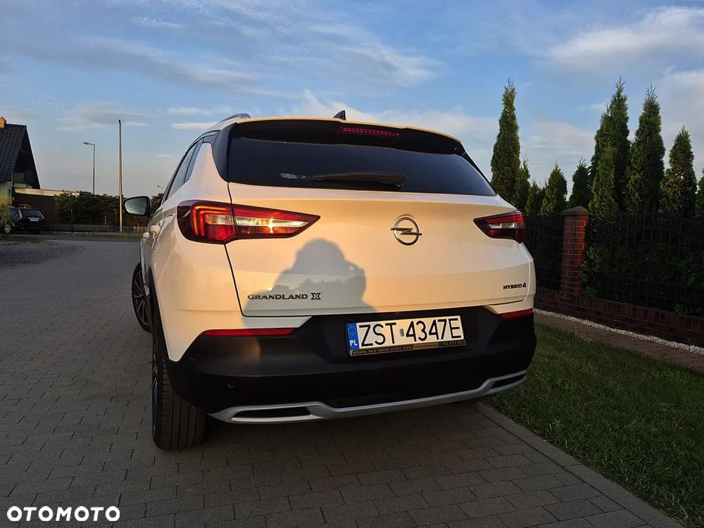 Opel Grandland X 1.6 T PHEV 4x4 Design&Tech - 27