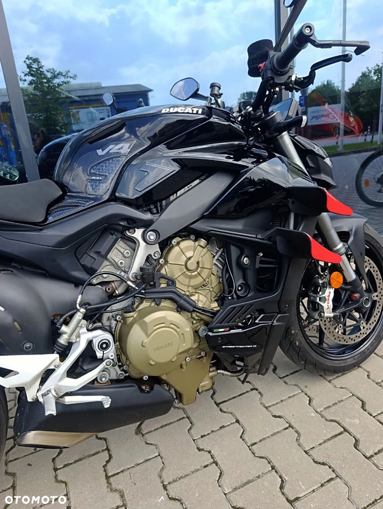 Ducati Streetfighter V4 - 11
