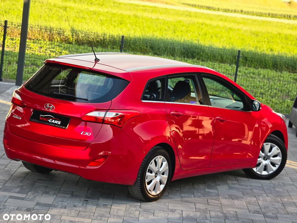 Hyundai i30 blue 1.6 GDI Passion - 17