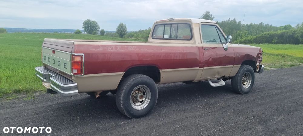 Dodge RAM - 32
