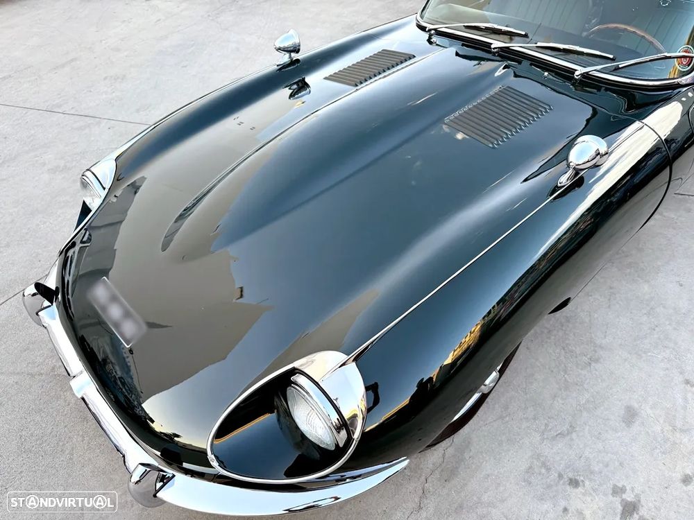 Jaguar E-Type - 48