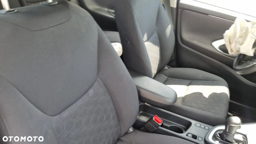 Toyota Yaris - 24