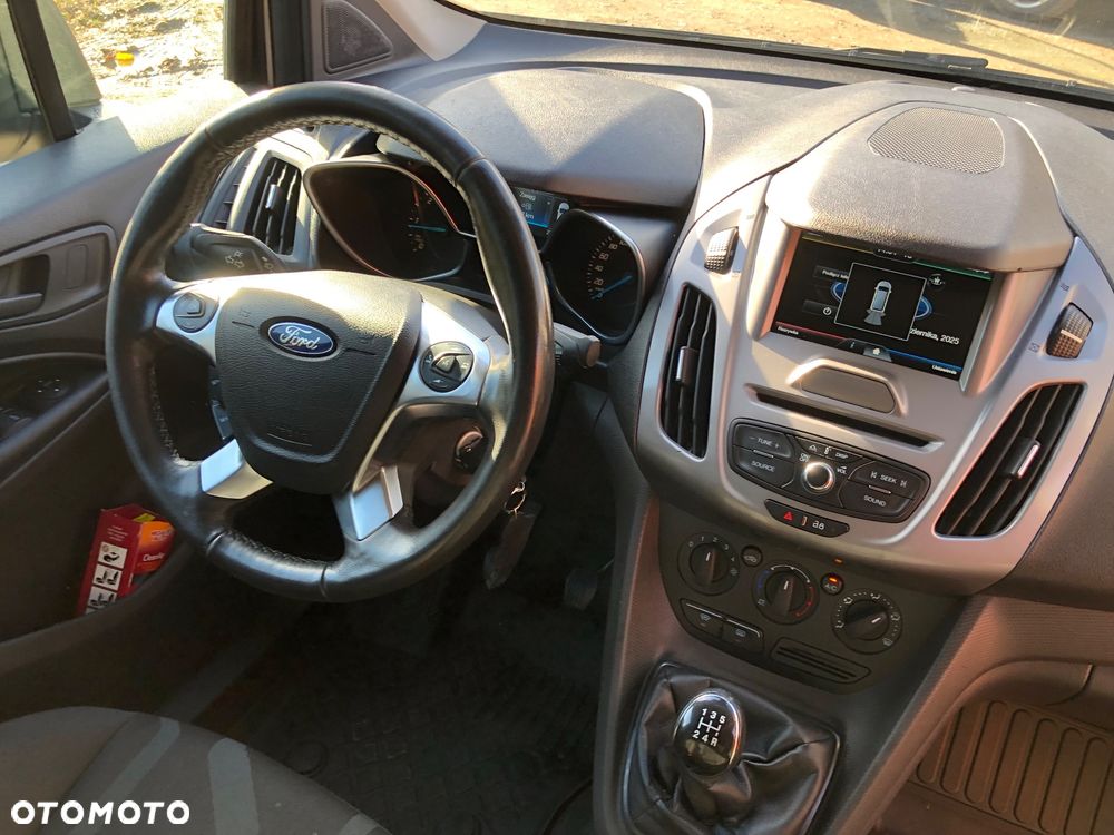 Ford Transit Connect - 9