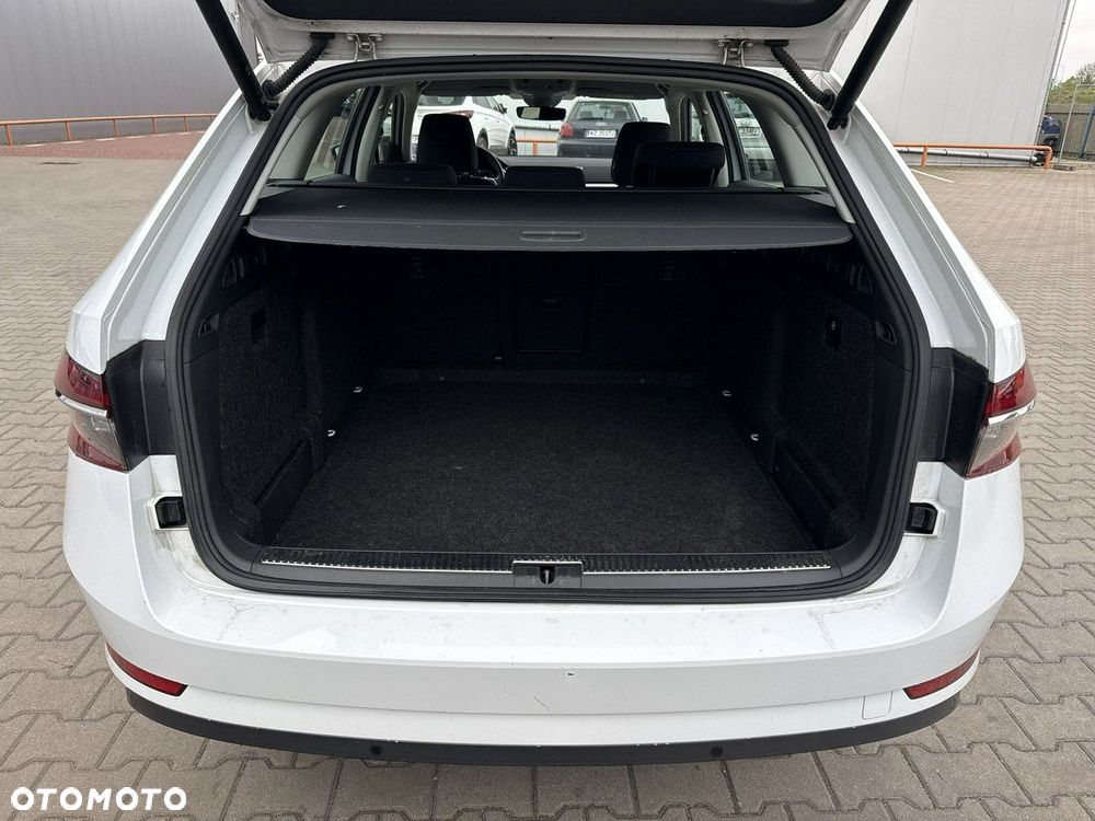 Skoda Superb 2.0 TSI Ambition DSG - 16