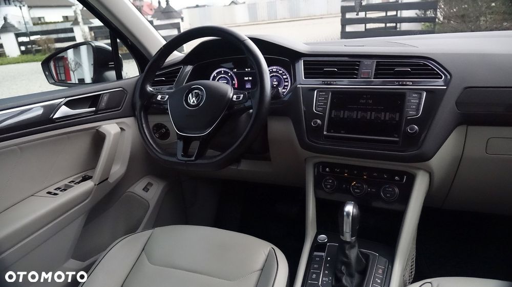 Volkswagen Tiguan - 33