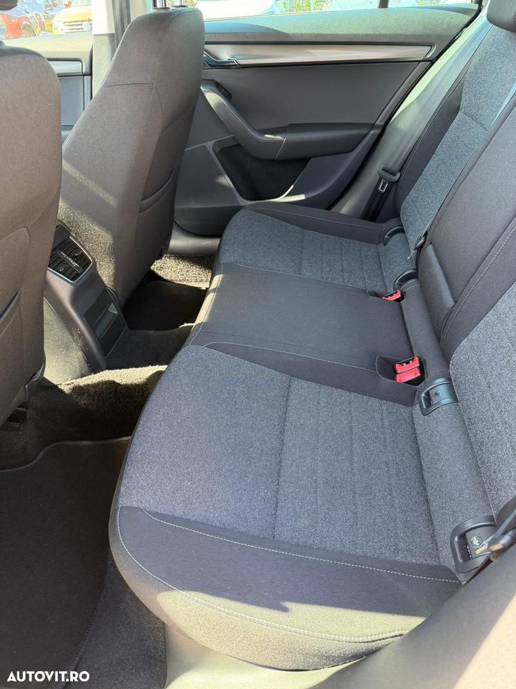 Skoda Octavia 2.0 TDI DSG Style - 20