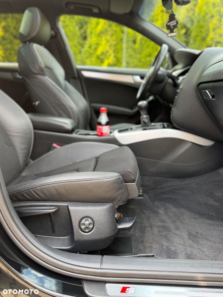 Audi A4 Limousine - 14