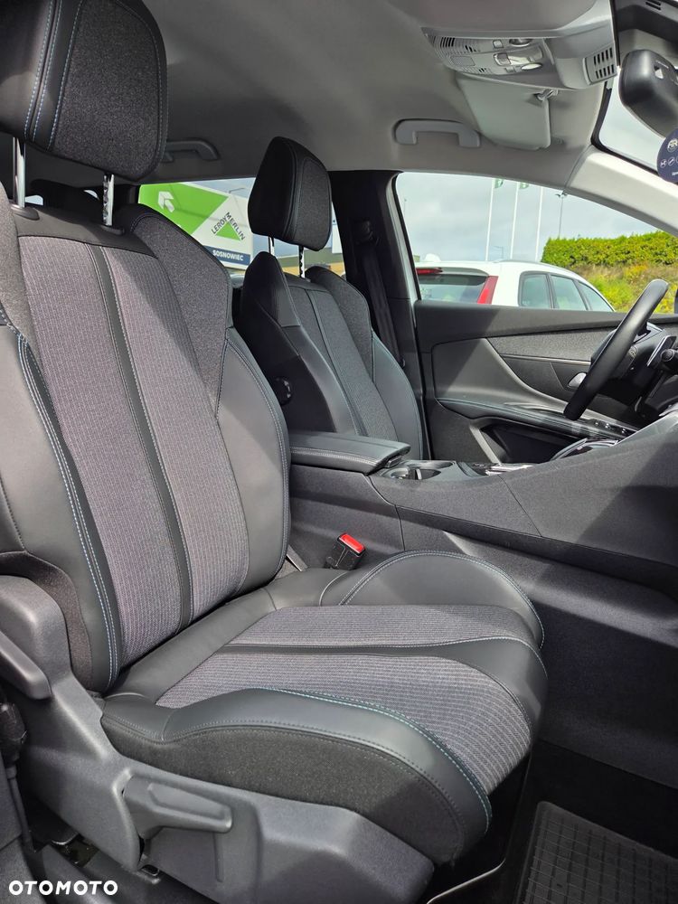 Peugeot 5008 1.2 PureTech Allure Pack S&S EAT8 - 16
