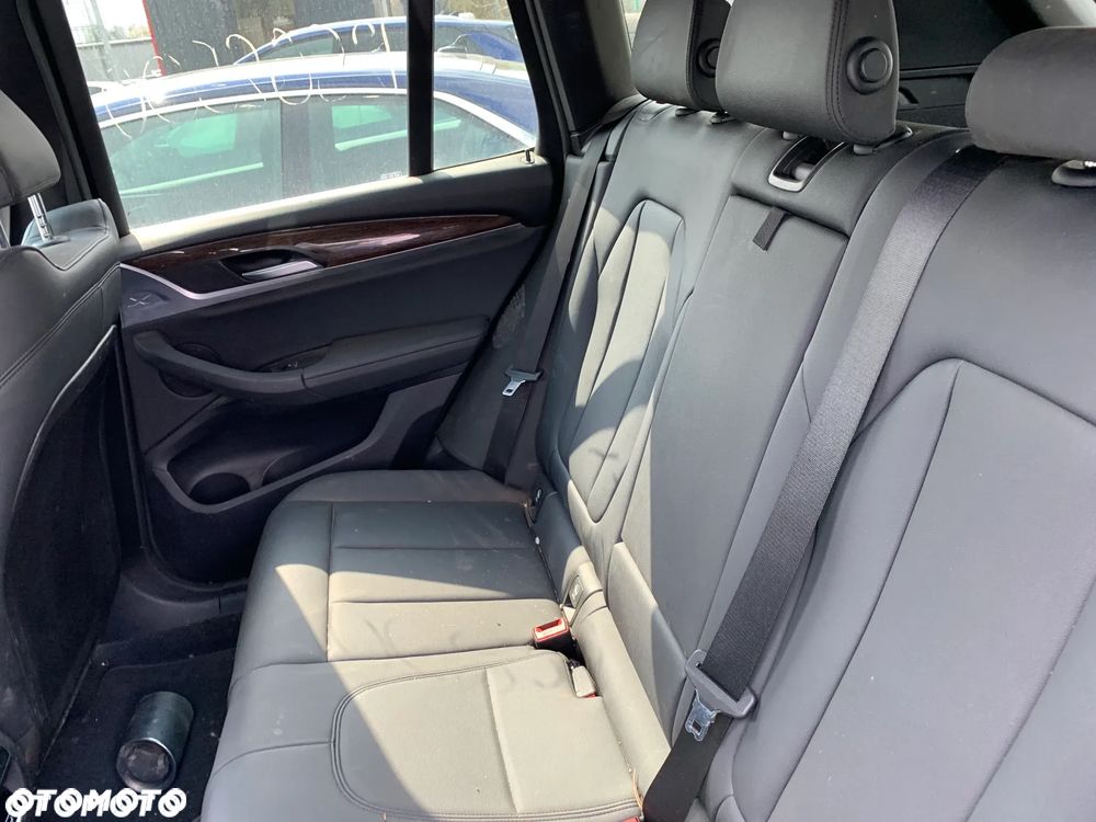 BMW X3 xDrive30i GPF Luxury Line sport - 10