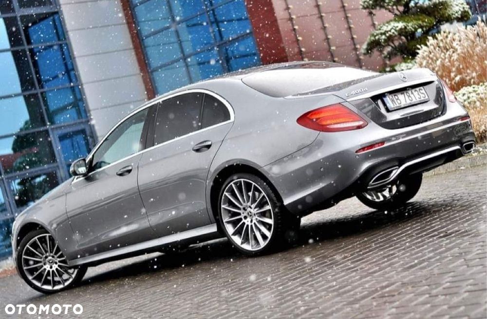 Mercedes-Benz Klasa E 400 d 4-Matic 9G-TRONIC - 2