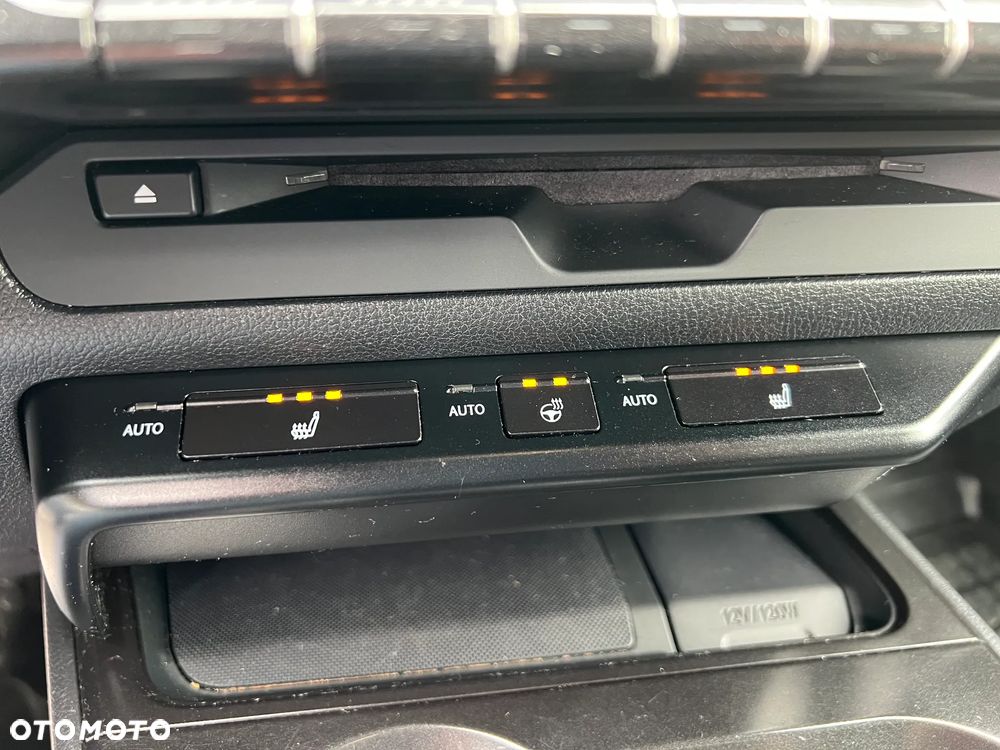 Lexus UX 250h Prestige 2WD - 15