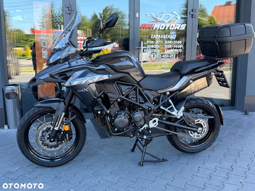 Benelli TRK 502X - 25