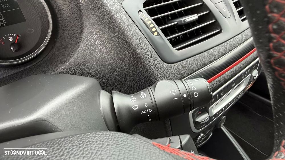 Renault Mégane Sport Tourer 1.5 dCi GT Line SS - 27