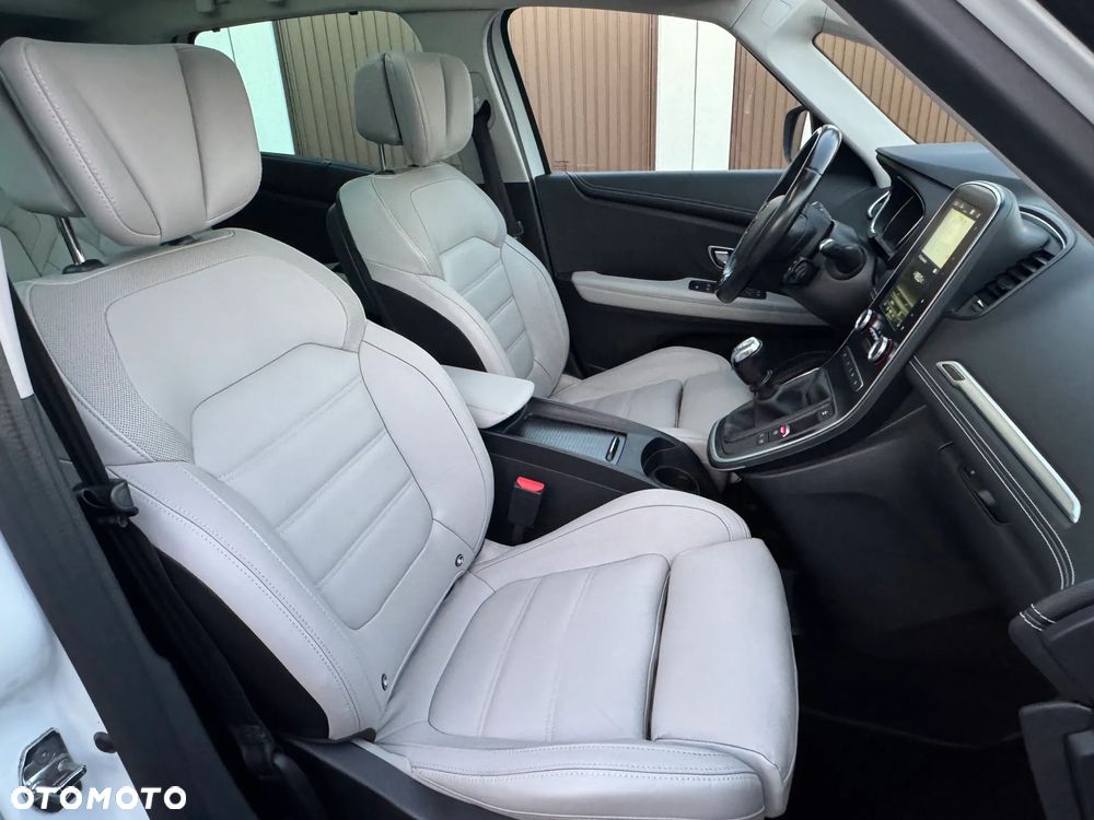 Renault Scenic 1.6 dCi Energy Privilege S&S - 6