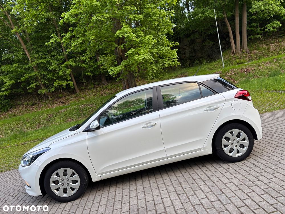 Hyundai i20 blue 1.2 Style - 17