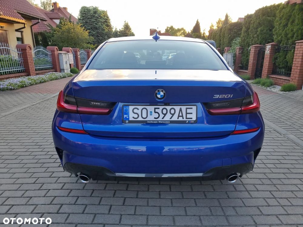 BMW Seria 3 320i M Sport sport - 13