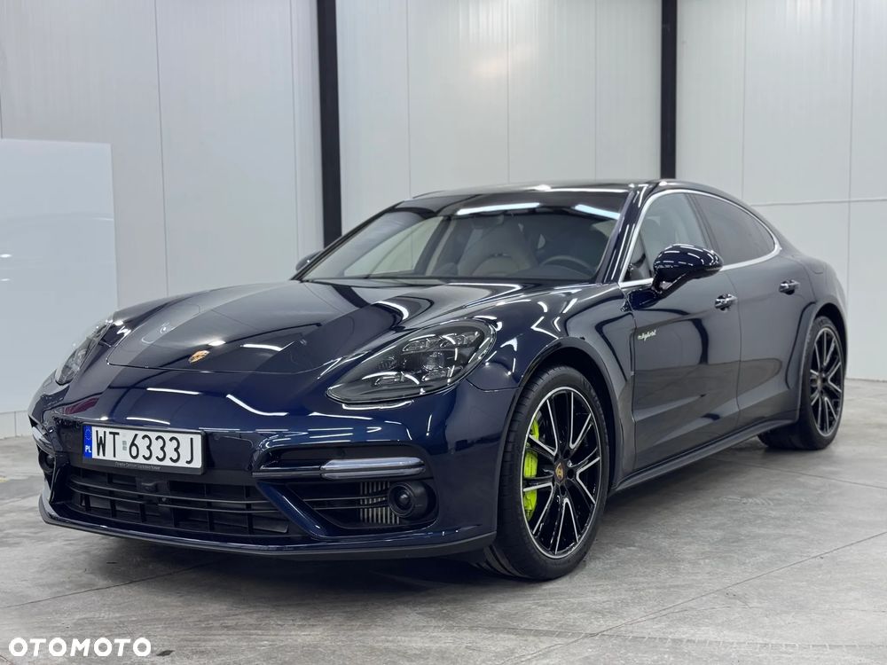 Porsche Panamera Turbo S - 1