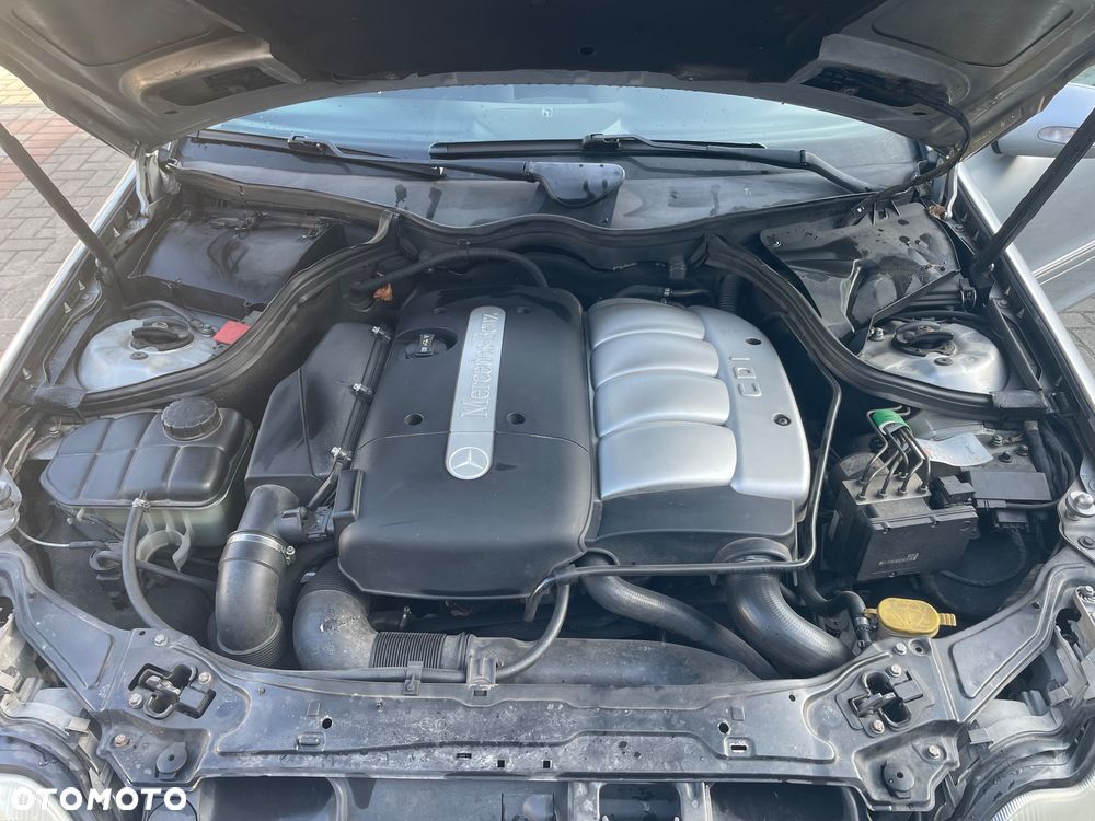 Mercedes-Benz Klasa C 220 T CDI Elegance - 9