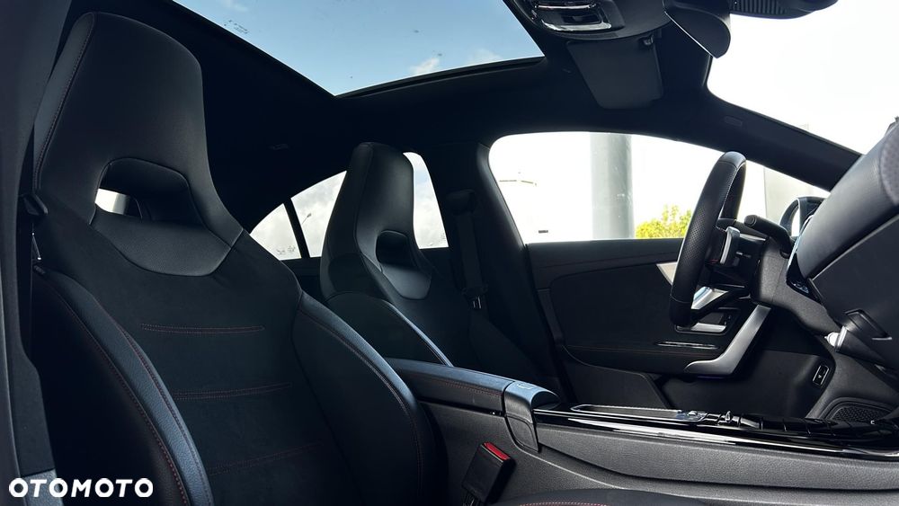 Mercedes-Benz CLA - 22