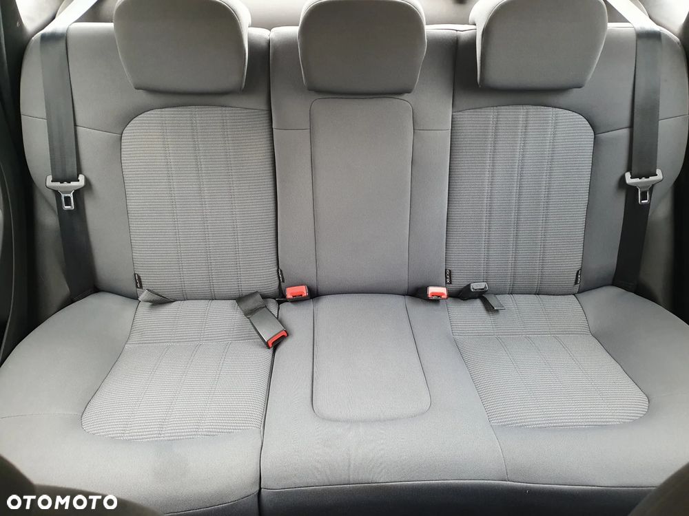 Fiat Linea 1.4 Active - 19