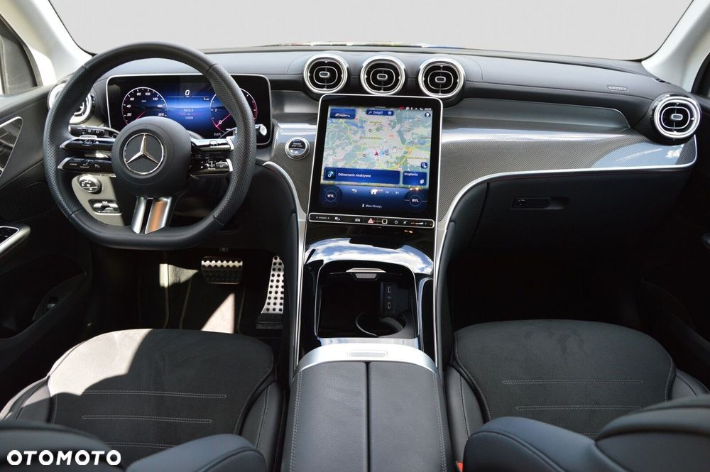 Mercedes-Benz GLC - 21