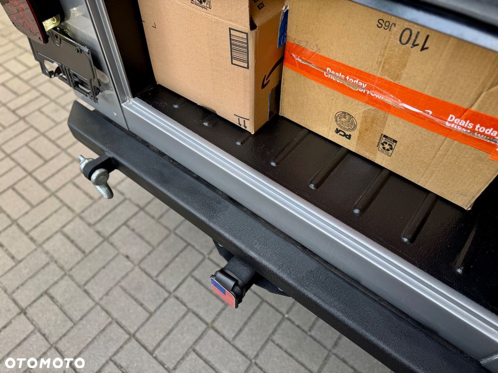 Jeep Wrangler 2.5L - 32