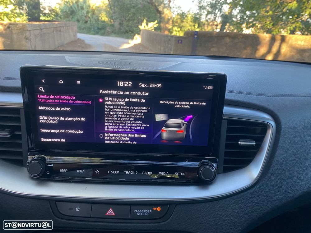 Kia XCeed 1.0 T-GDi Dynamic - 32