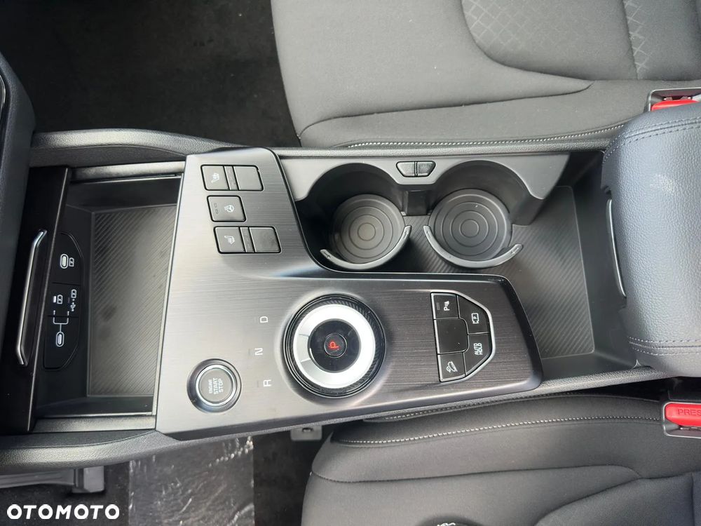 Kia Sportage 1.6 T-GDI HEV M 2WD - 9