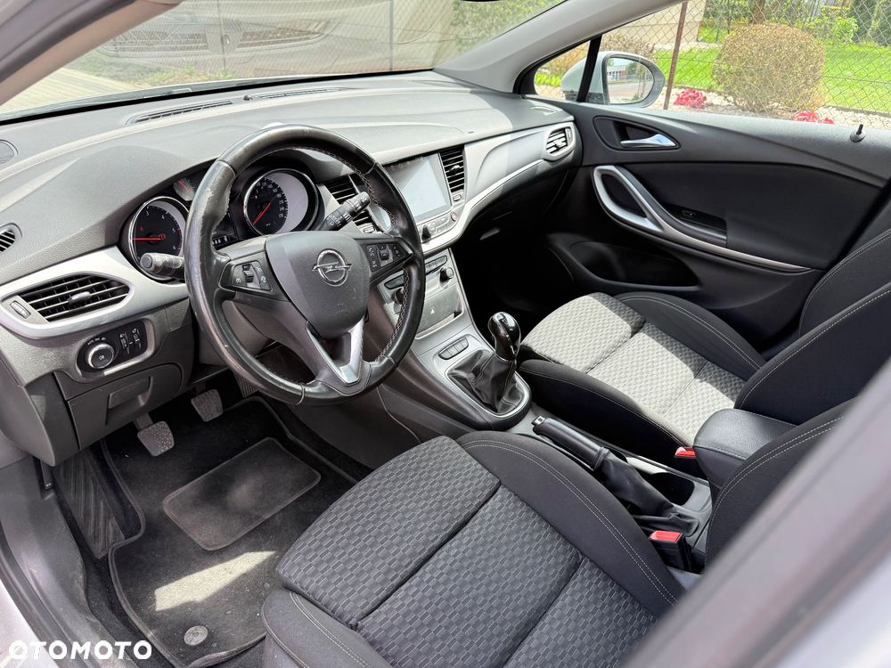Opel Astra 1.6 D Start/Stop Dynamic - 7