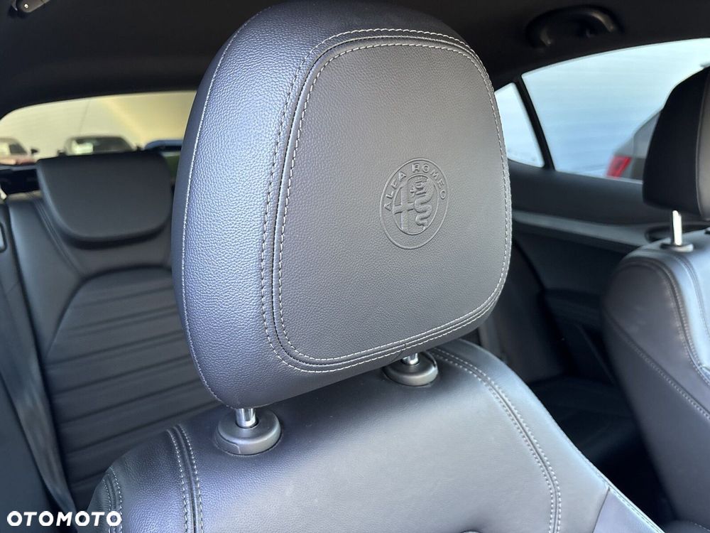 Alfa Romeo Stelvio 2.0 Turbo Veloce Q4 - 39