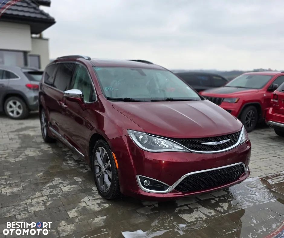 Chrysler Pacifica - 2