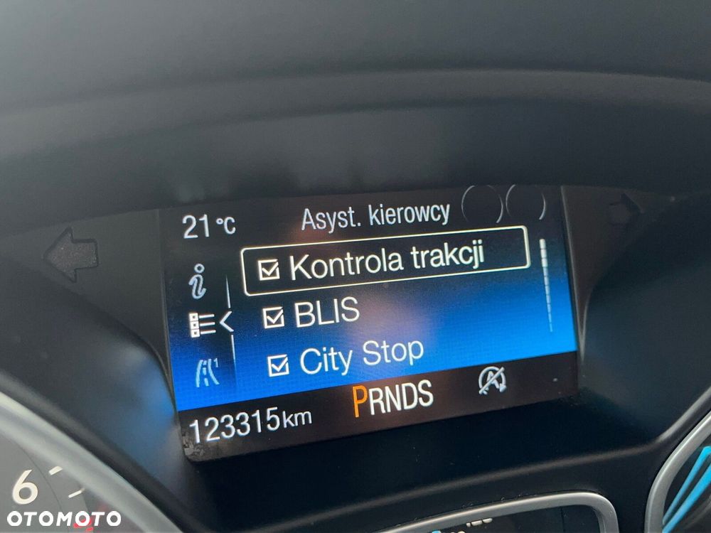 Ford Grand C-MAX - 24