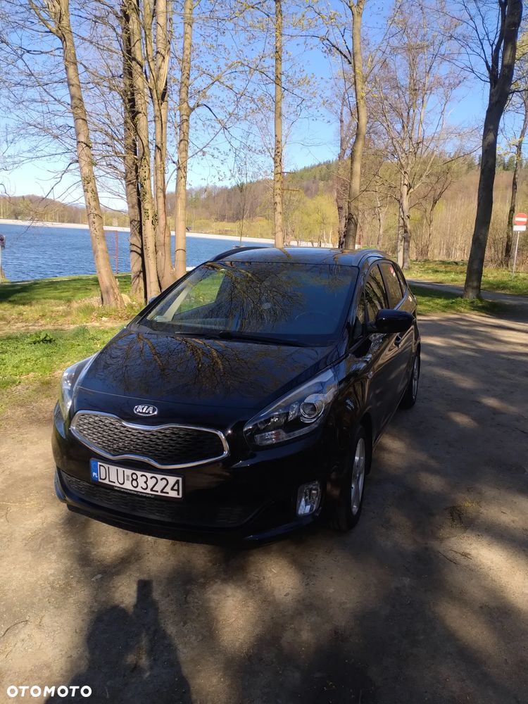 Kia Carens - 18