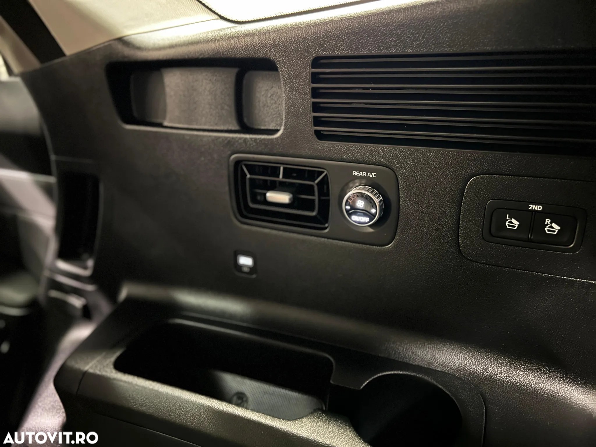 Kia Sorento - 26
